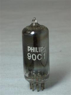 Válvulas eletrônicas preenchidas com gases rarefeitos - Válvula 90C1 Philips