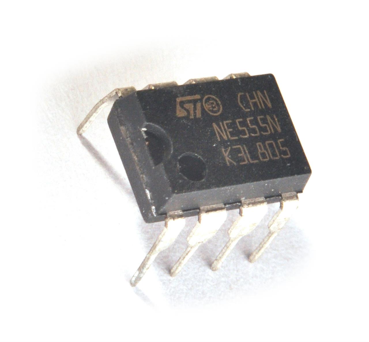 Circuitos integrados temporizadores - Circuito integrado 555